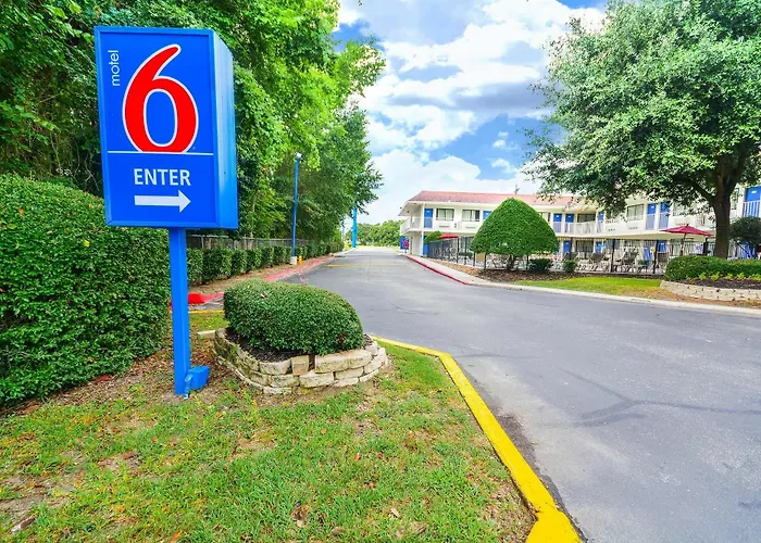 Motel 6-Huntsville, TX