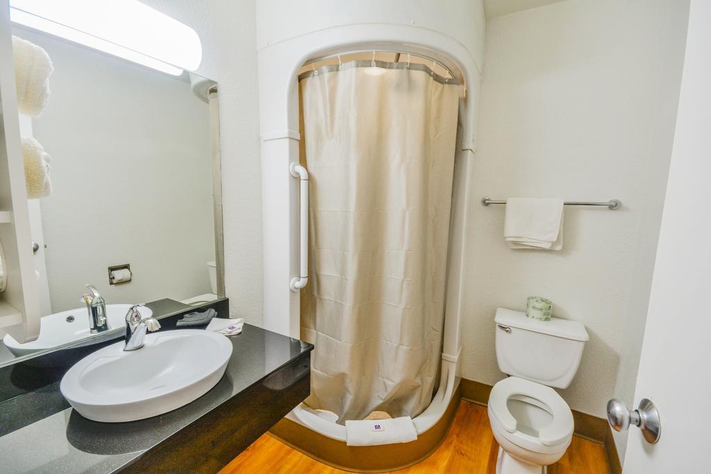 Hotel 6-huntsville, Tx Huntsville