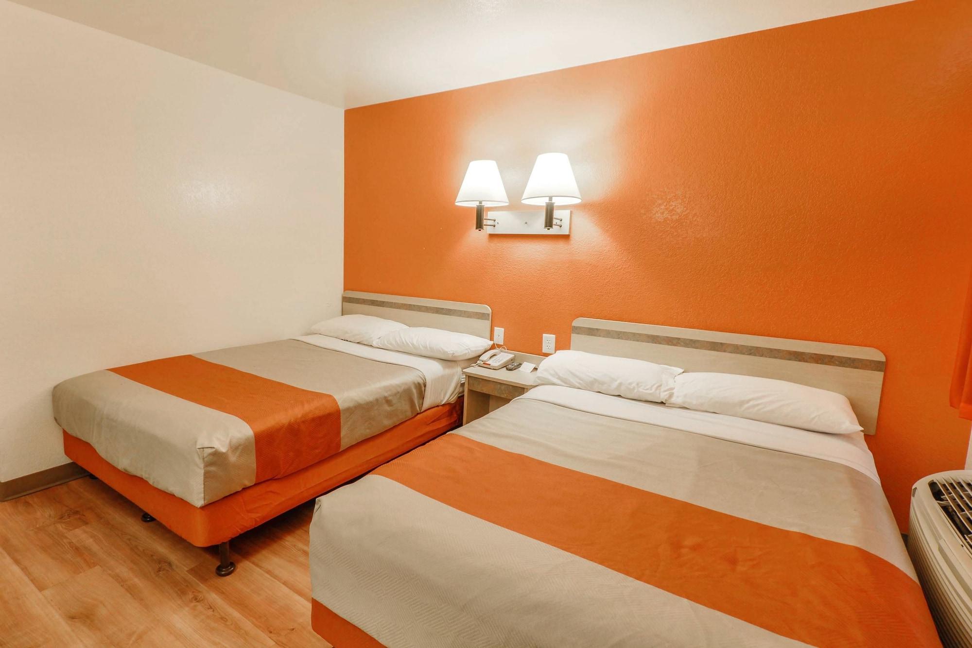 6-huntsville, Tx Hotel